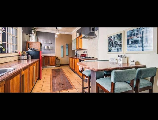 4 BEDROOM HOUSE FOR SALE IN ASTON MANOR